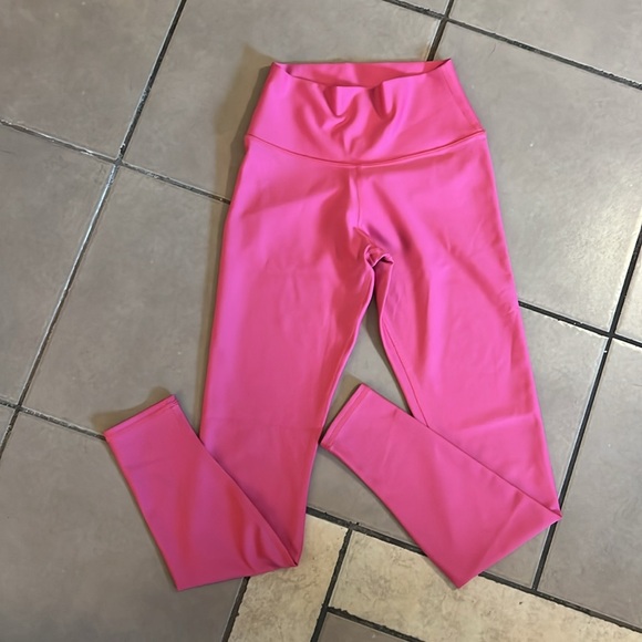 ALO High Waist Airlift Leggings - Picture 7 of 8